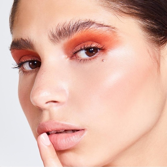 PYT Beauty The Upcycle Eyeshadow Palette / Warm Lit Nude NEW - Picture 6 of 8